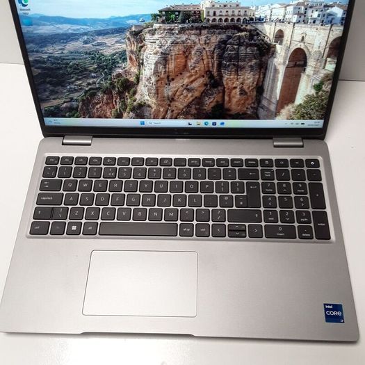 Dell Precision 3581 Intel Core i7-13700H | 32GB DDR5 | NVIDIA RTX A1000 6GB Laptop