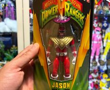 Power rangers red ranger figure dragon shield