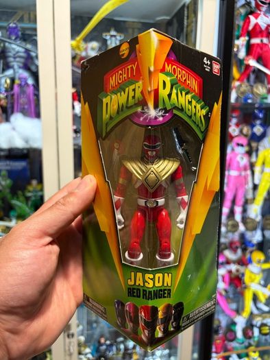 Power rangers red ranger figure dragon shield