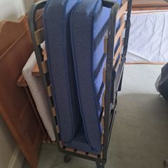 COSTWAY Folding Guest Beds  Like New
