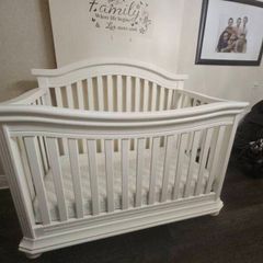 solid wood American style cot bed