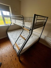 Triple bunk