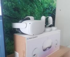 Meta Quest 2 VR headset & Controller (New)