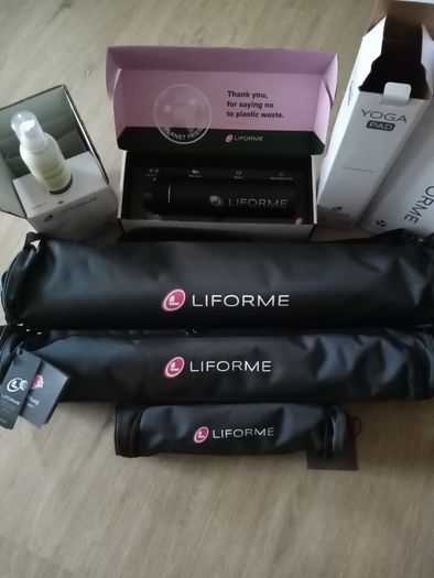 Liforme - Yoga Mat, Yoga Travel Mat, Yoga Pad, Water Bottle & Mat Cleaning