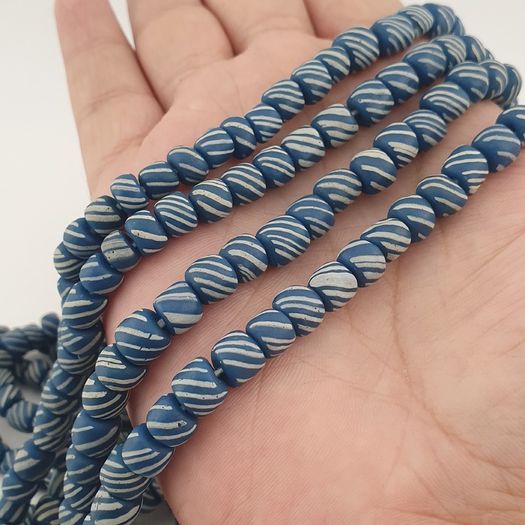 Vintage African Style White Stripe Blue 7mm -8mm Glass Beads Necklace Strand