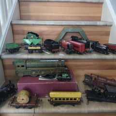 Vintage O Gauge Tinplate Model Train