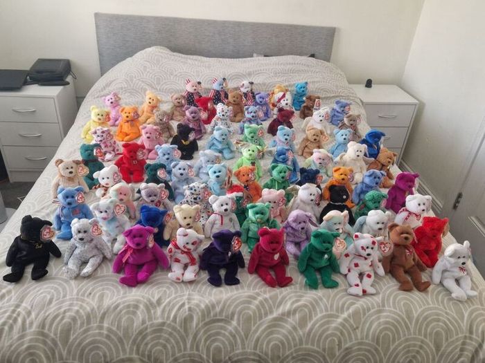 Ty Beanie Babies Bears x 84 Mint with Mint Tags