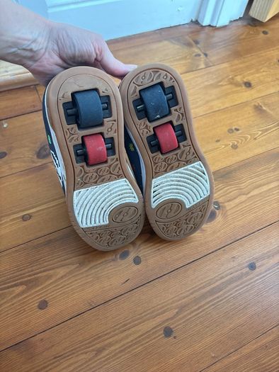 heeleys uk size 1