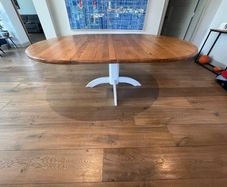 Solid oak Dining table round, extendable