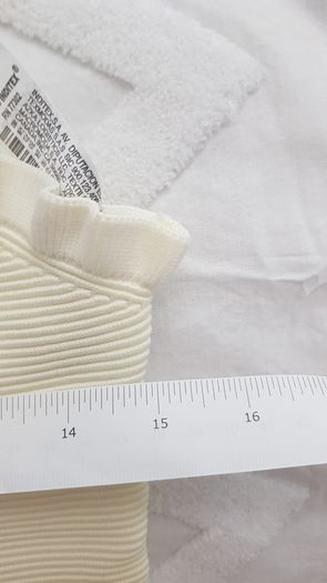 Zara Cropped Top BNWOT - Cream