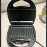Sandwich toaster Image 2