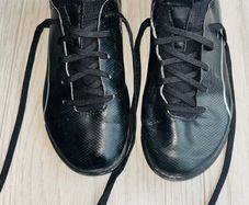 kids footbal boots, size Uk 13 , great comfy boots, soft easy on feet unisex can be for a girl or a boy