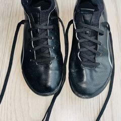kids footbal boots, size Uk 13 , great comfy boots, soft easy on feet unisex can be for a girl or a boy
