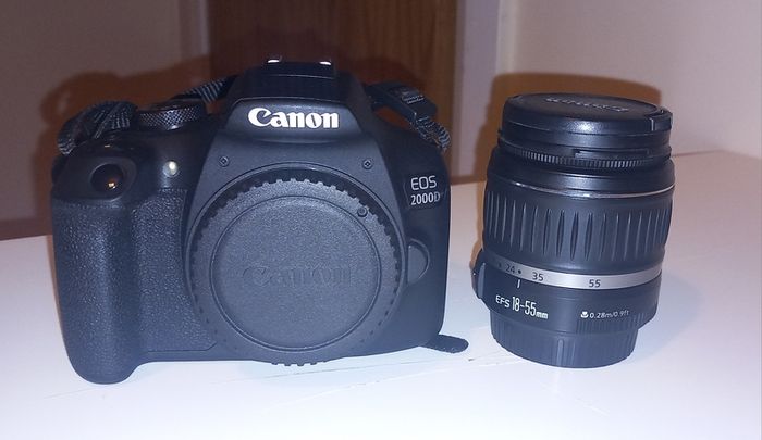 canon eos 2000d with 18-55mm kit lens
