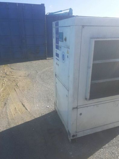 Fluid air compressor