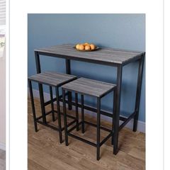 Tall table with 2 stools