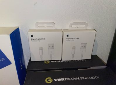 Apple lighting chargers (1M)