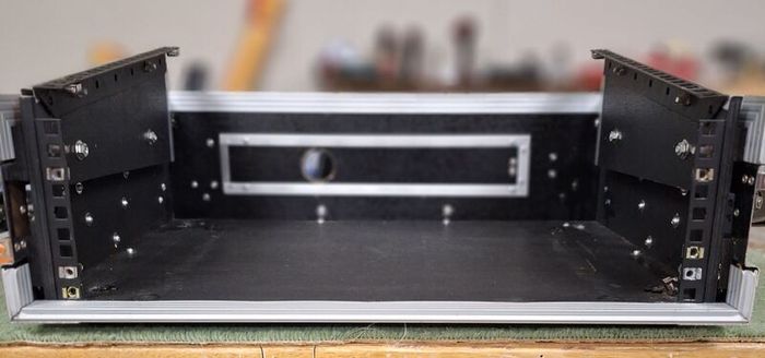 Citronic 8u x 2u Flight case
