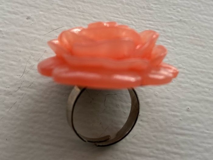 Y2K-style kitsch coral pink resin rose ring