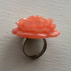 Y2K-style kitsch coral pink resin rose ring
