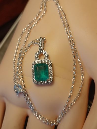 Beautiful Emeraldine & Zircon Pendant in Rhodium Plated Sterling Silver