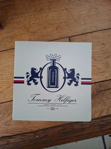 Tommy Hilfiger Gift