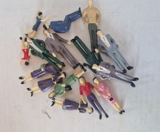 Model Painted Street People Figures ( Hornby Bachmann Microscalextric wargames Scalextric Scenic Lima Carrera Train SCX )
