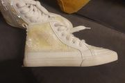 Girls/Model Sneaker (Boots) .. Size: 1 UK .. 33 EU