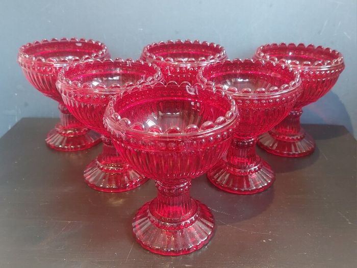 Fabulous Vintage Retro Set of Six Matching Red Sundae Glasses with a Relief Pattern Very Similar to the Very Popular Iittala Marimekko Maribowl Glasses in Cranberry - Perfect for Halloween