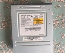 Toshiba/Samsung 16x DVD Master 16e DVD Drive.