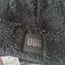 ugg hats 2 of never worn Image 4