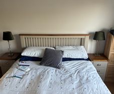 King bed, matching lockers and chest of drawers