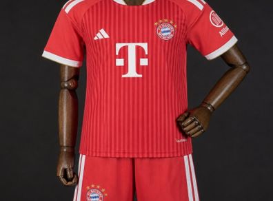 Bayern Munich kids football kit