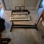 electric keyboard Image 2