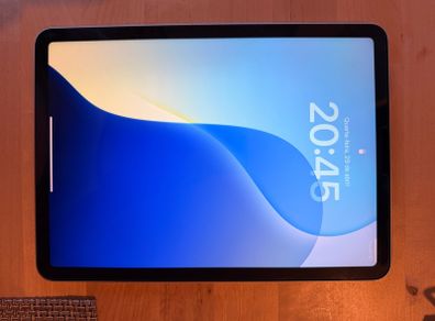 iPad Air 5th Gen 64GB 11"