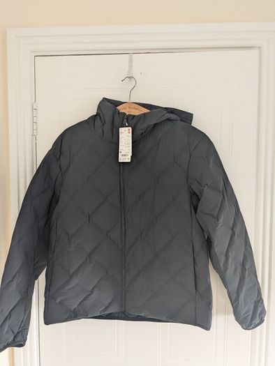 Uniqlo woman puffertech parka M size