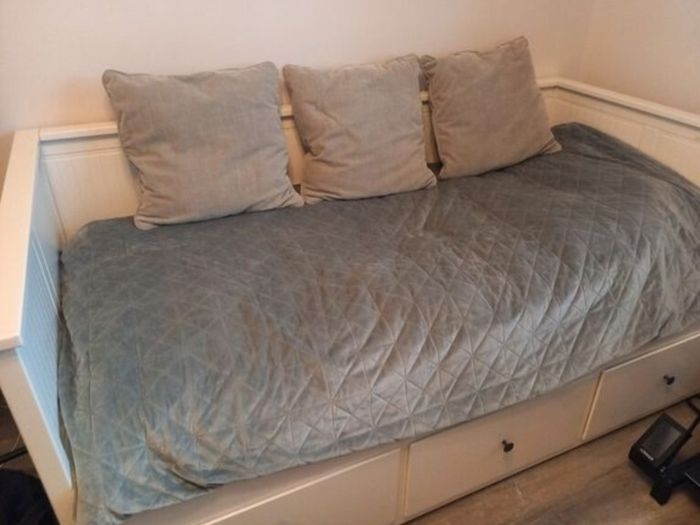 IKEA day bed 3 drawers