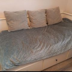 IKEA day bed 3 drawers
