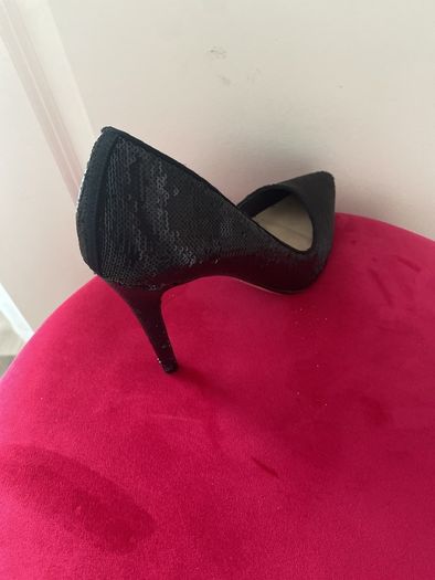 Black Sequinned Classic Stillettoes