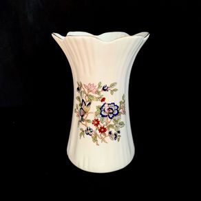 Vintage Royal Tara vase