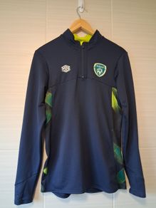 Ireland Football Track Top. Official Umbro Quarter Zip Youth Xtra Large Top. Collect In Dublin Or Receive Via Post.