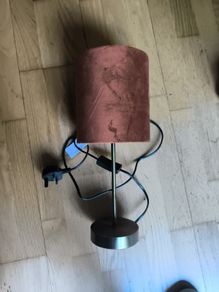 Table lamp