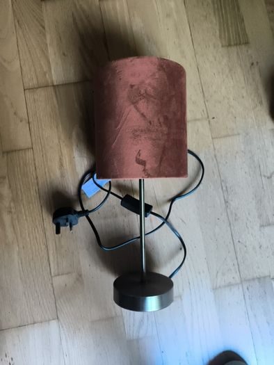Table lamp