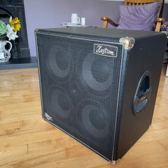 Bass amp extension cabinet