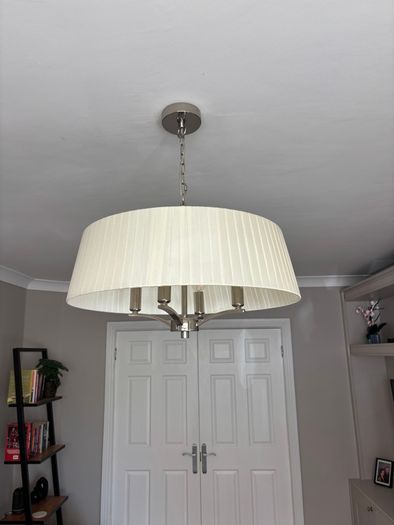 Light fixture