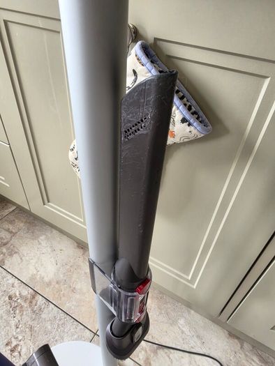 Dyson V11 Absolute Cordless Vacuum + Freestanding Dok Stand, Extra Filters & Spare Motor