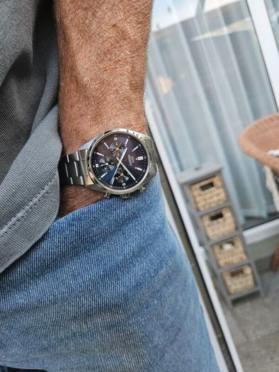 Watch Orient Neo70's. Quartz.