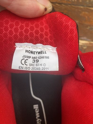 Honeywell Safety Boots size 6/39