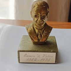 Vintage brass bust on Hibernia Marble of Eamon de Valera 1882 - 1975 an Irish president and political leader  made in Ireland  height  8.5cm