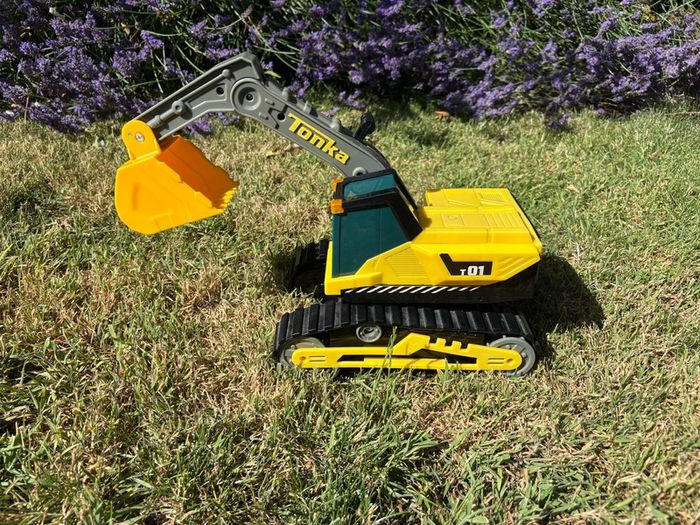 Tonka Excavator Digger